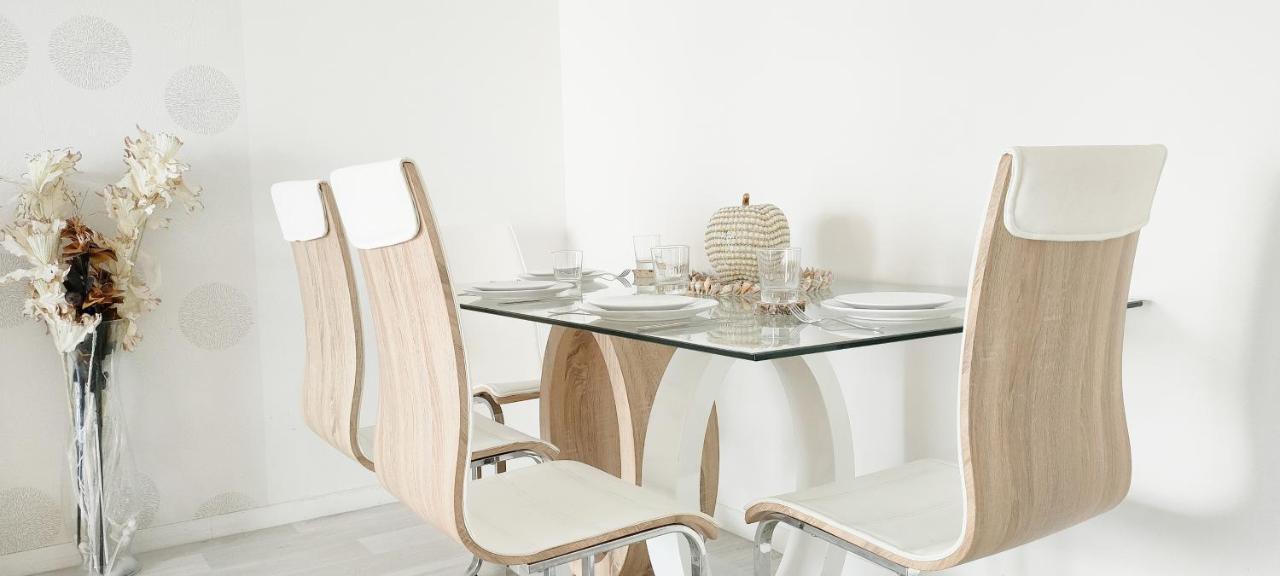 Chic Apart With Parking Near Paris Apartment Épinay-sur-Seine Exterior foto